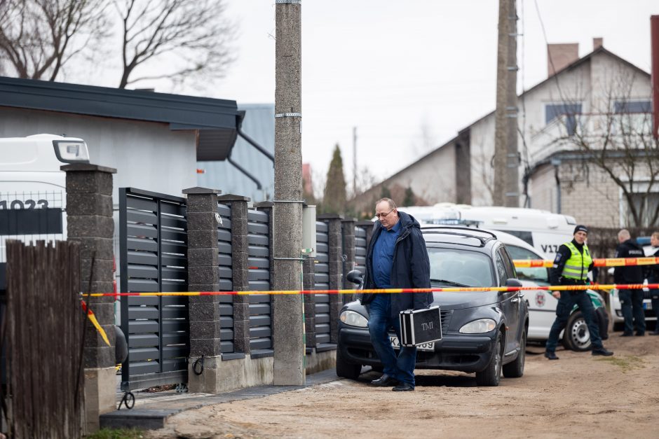 Šeimos tragedija Šalčininkuose: vyrui nušovus žmoną ir nusižudžius, našlaičiais liko du vaikai