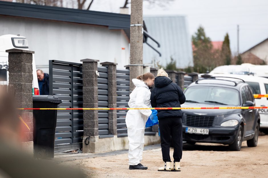 Pažinojusieji nušautą policininkę: apie konfliktus šeimoje niekada nebuvome girdėję