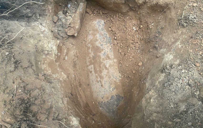 Lobių žemėje ieškojęs „juodasis archeologas“ iškasė karo laikų bombą