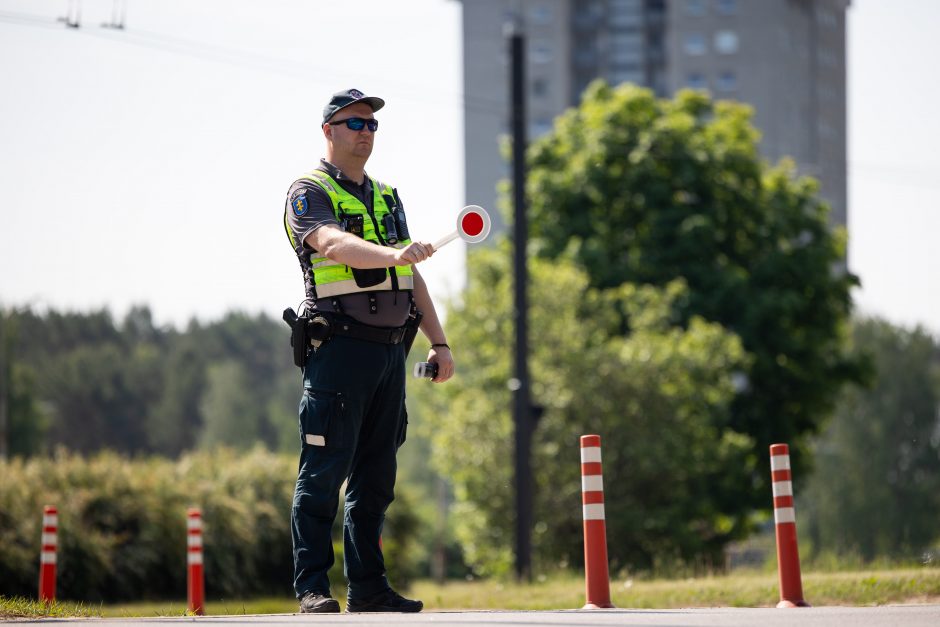 Vairuotojas Vilniaus policininkams pateikė suklastotą rusišką vairuotojo pažymėjimą