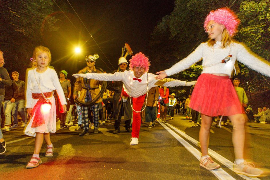 „Fluxus festivalis“ kopimui į Parodos kalną prikėlė Trojos arklį ir drakulą