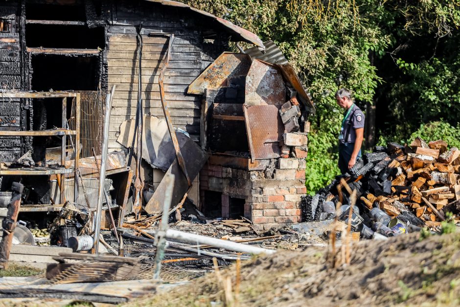 Nelaimė Kaune: atvira ugnimi liepsnojo kaukazietiškas restoranas