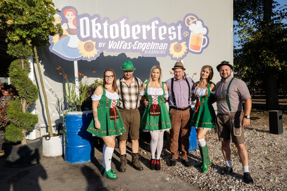 Praūžė „Volfas Engelman Oktoberfestas“: šventinis ritualas, bavariškos tradicijos ir princo vizitas