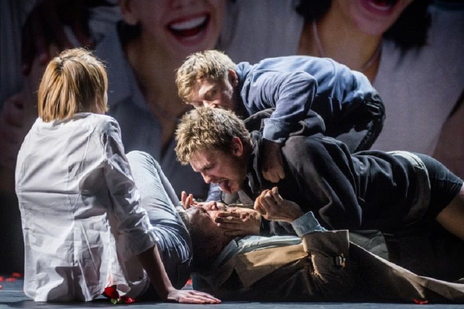 Á. Schillingas tyrinės naujus teatro vandenis