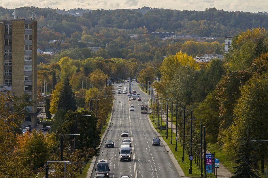 Keliams kitąmet siūloma skirti papildomai 157 mln. eurų