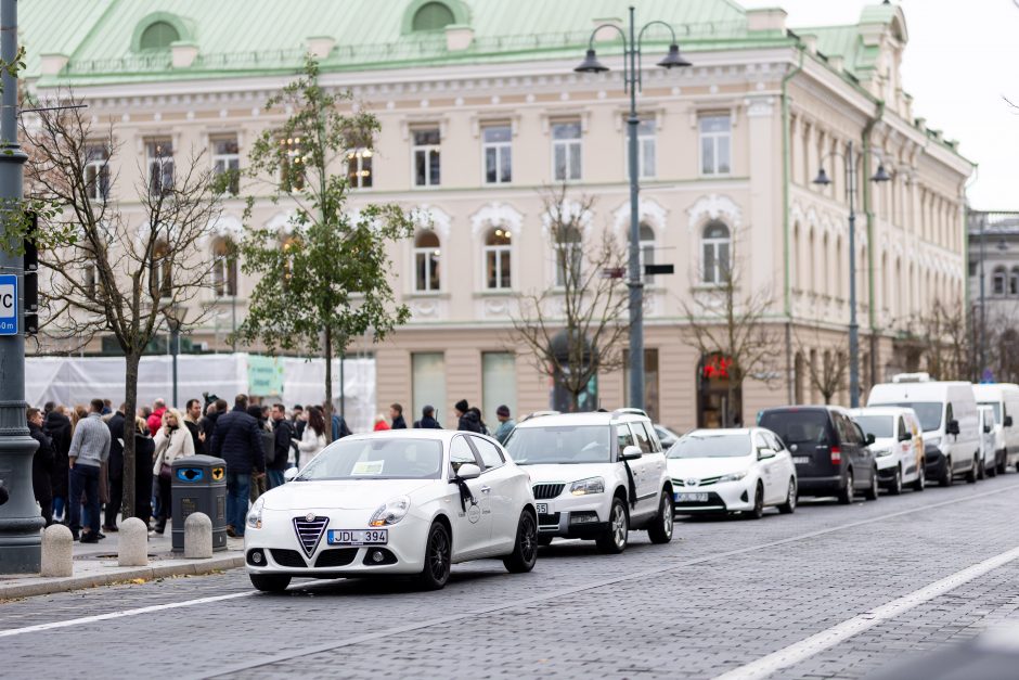 Lietuvos restoranų, viešbučių ir kavinių atstovų protestas dėl augančių mokesčių