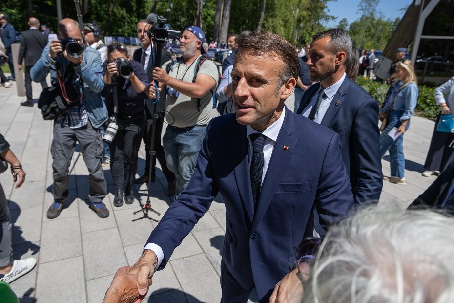 E. Macronas sako esąs tikras, kad prancūzai per pirmalaikius rinkimus pasirinks teisingai