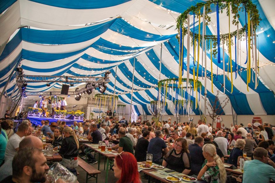 Karališkosios Bavarijos šeimos tradicijos: nuo riterių turnyrų iki vieno garsiausių  festivalių