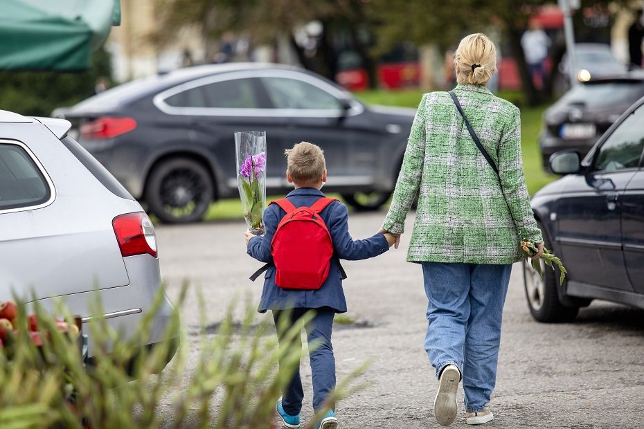 Rugsėjo 1-oji: laisvas pusdienis ar laisva diena priklauso ne visiems darbuotojams