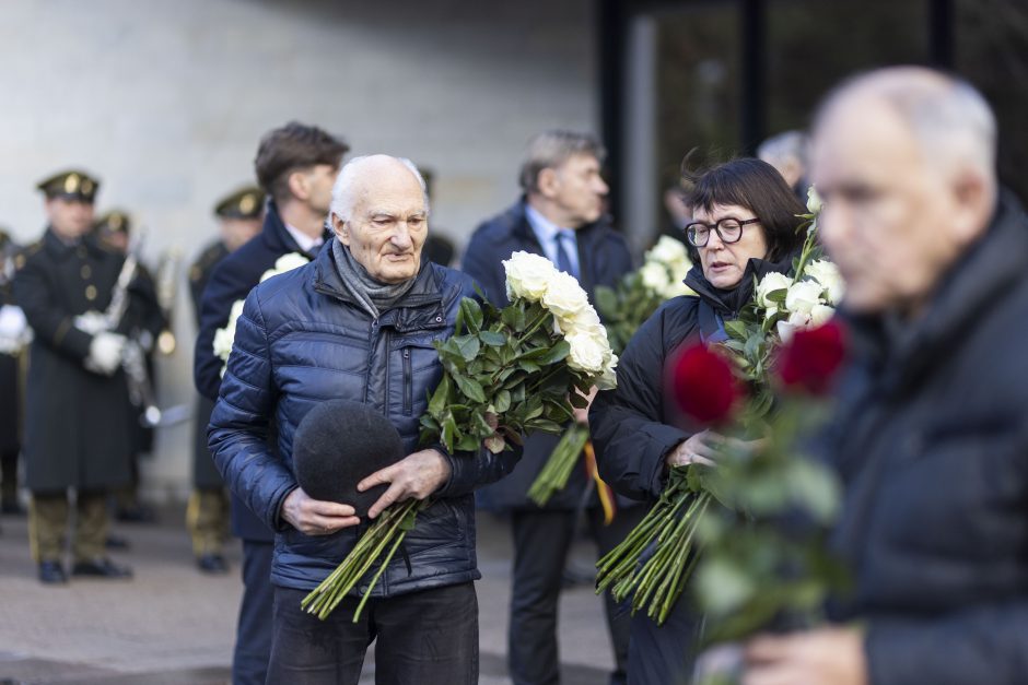 Vilniuje į paskutinę kelionę išlydėtas Nepriklausomybės Akto signataras B. Genzelis 