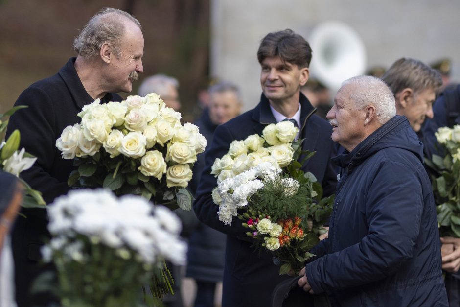 Vilniuje į paskutinę kelionę išlydėtas Nepriklausomybės Akto signataras B. Genzelis 