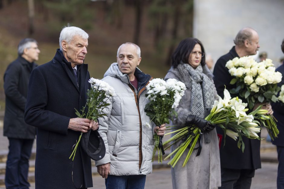 Vilniuje į paskutinę kelionę išlydėtas Nepriklausomybės Akto signataras B. Genzelis 