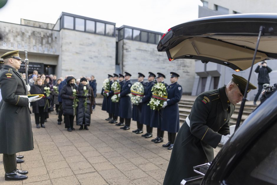 Vilniuje į paskutinę kelionę išlydėtas Nepriklausomybės Akto signataras B. Genzelis 