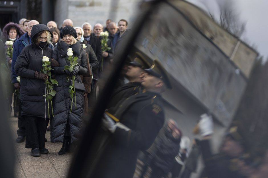 Vilniuje į paskutinę kelionę išlydėtas Nepriklausomybės Akto signataras B. Genzelis 