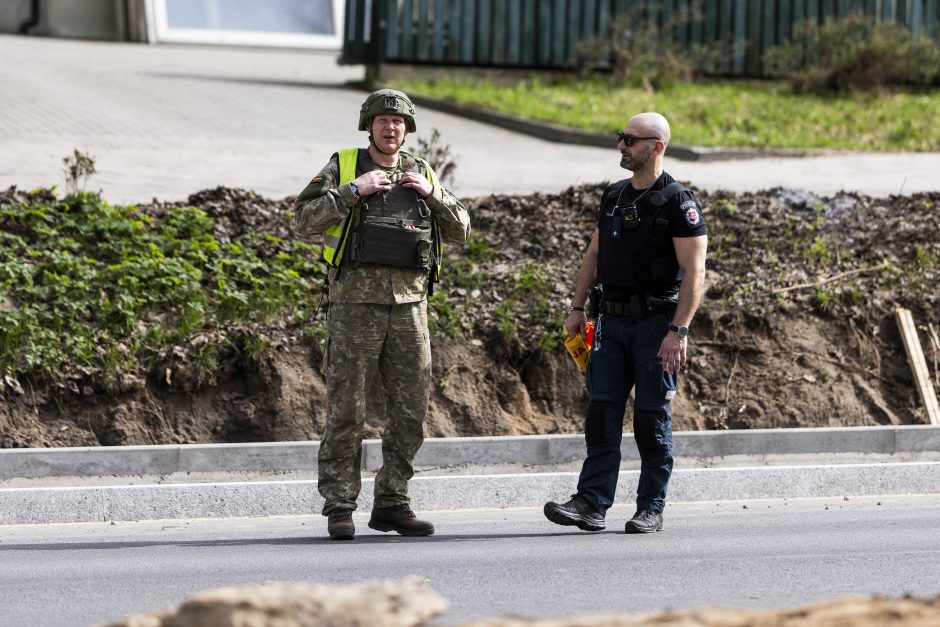 Vilniuje dėl rastos 250 kg aviacinės bombos uždarytas eismas Liepkalnio gatvėje, evakuojami žmonės