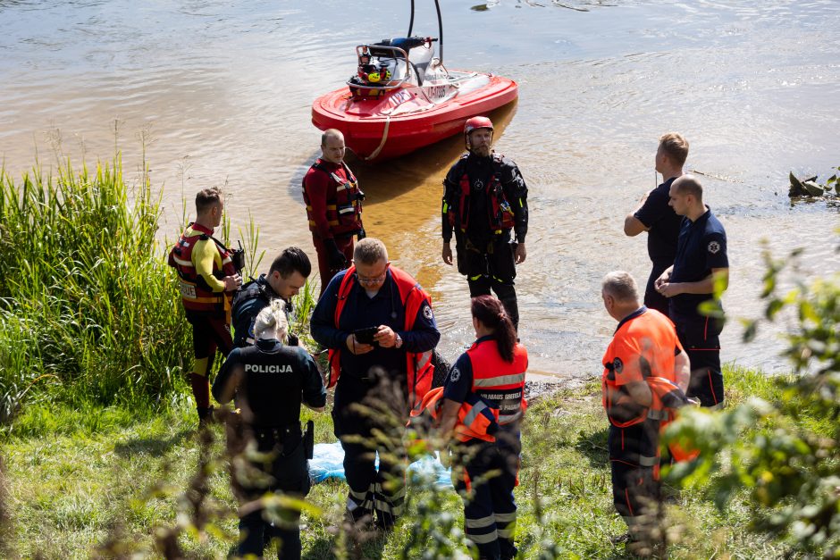 Kraupų vaizdą Neryje matę liudininkai: motina negalėjo paaiškinti, ką čia veikia