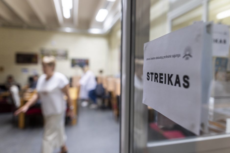 LŠDPS pateikė prašymus piketui: streikuojantys mokytojai nedirbtų mėnesį