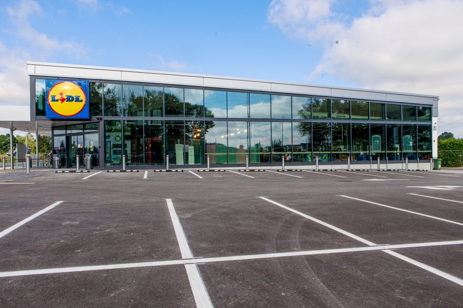 „Lidl“ ruošiasi parduotuvės atidarymui Ringauduose: artimiausiu metu pradės žiedinės sankryžos darbus