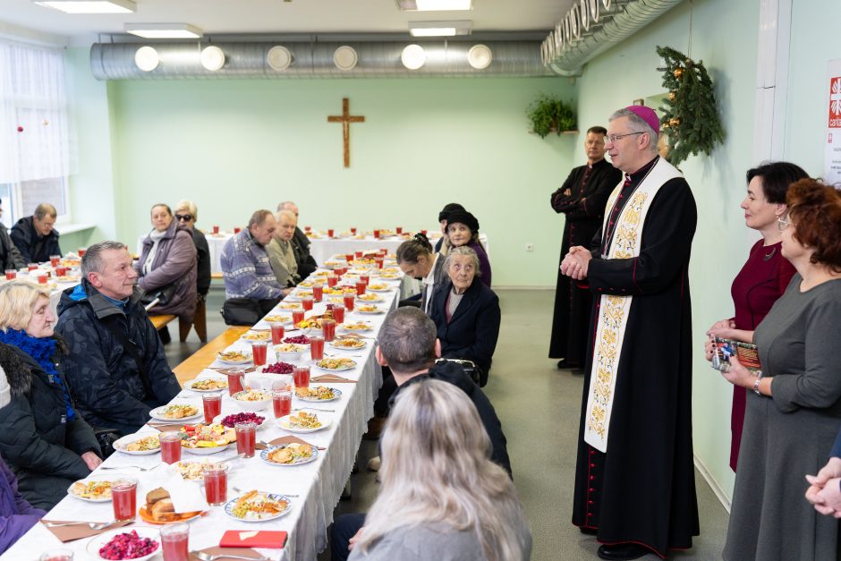 Vargstantieji – prie bendro Kūčių stalo 