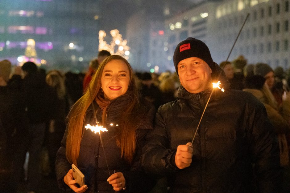 Į Naujuosius – su muzika ir laimės palinkėjimais!