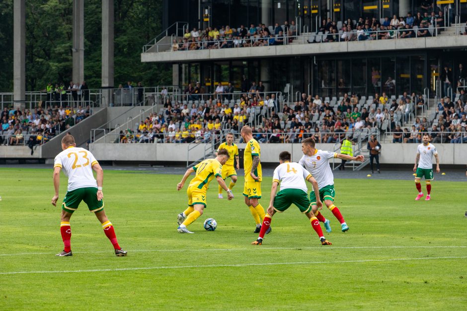 Lietuvos futbolo rinktinė pirmavo, bet rungtynes su bulgarais baigė lygiosiomis