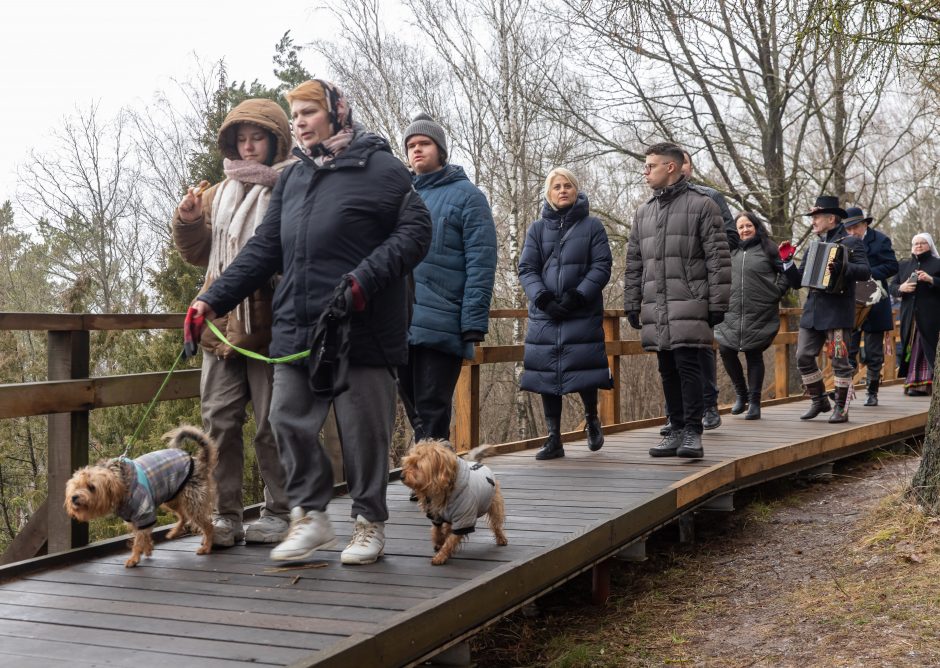 Atnaujintu Kadagių slėniu besidžiaugantys lankytojai: pasiilgome tikro pasivaikščiojimo