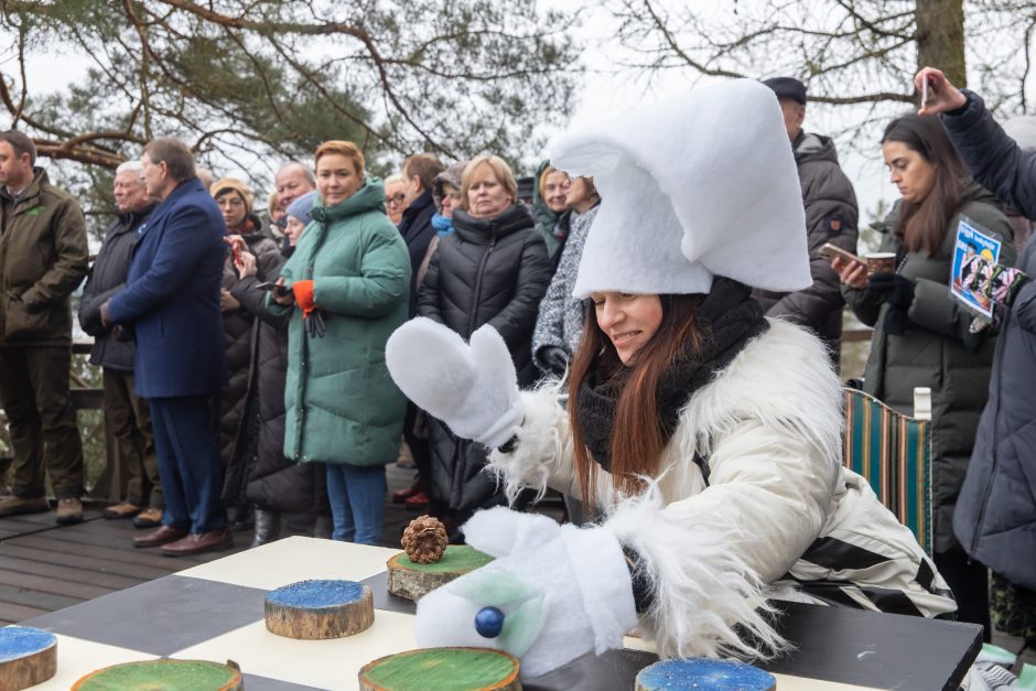 Atnaujintu Kadagių slėniu besidžiaugantys lankytojai: pasiilgome tikro pasivaikščiojimo