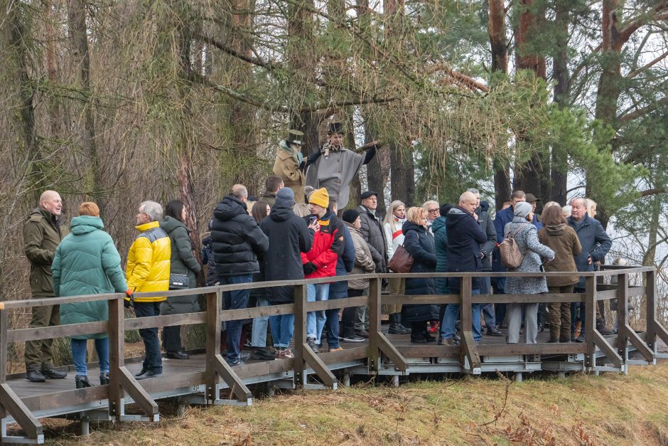 Atnaujintu Kadagių slėniu besidžiaugantys lankytojai: pasiilgome tikro pasivaikščiojimo