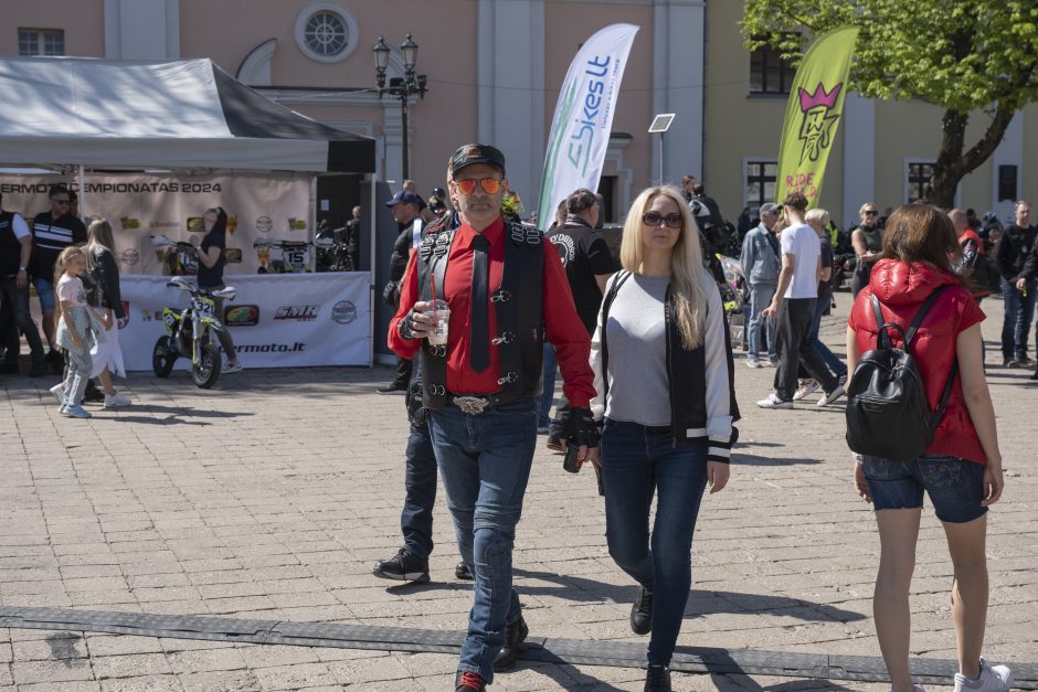 Kaune prasidėjo motociklininkų sezonas – į gatves išriedėjo baikeriai