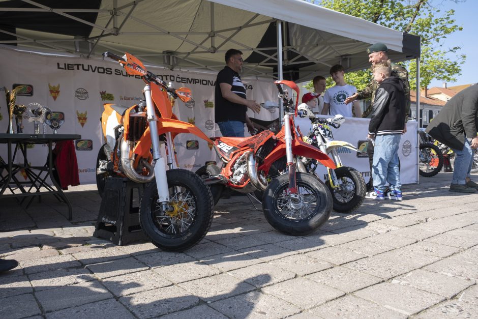 Kaune prasidėjo motociklininkų sezonas – į gatves išriedėjo baikeriai