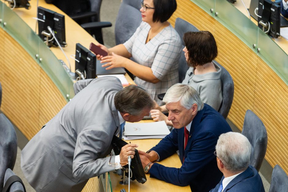 Seimas pradėjo rudens sesiją: laukia mūšis dėl biudžeto