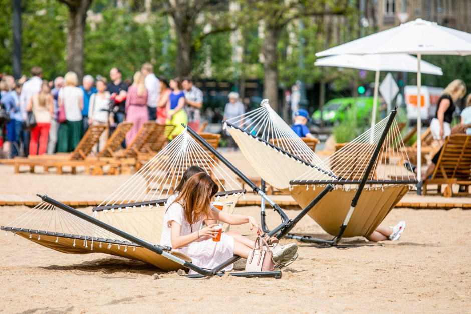 Apie Vilniuje įrengtą paplūdimį rašo ir užsienio žiniasklaida