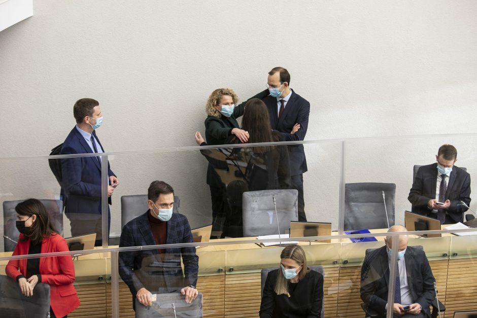 Seimas penktadienį šaukia neeilinį posėdį: tvirtins Vyriausybės programą