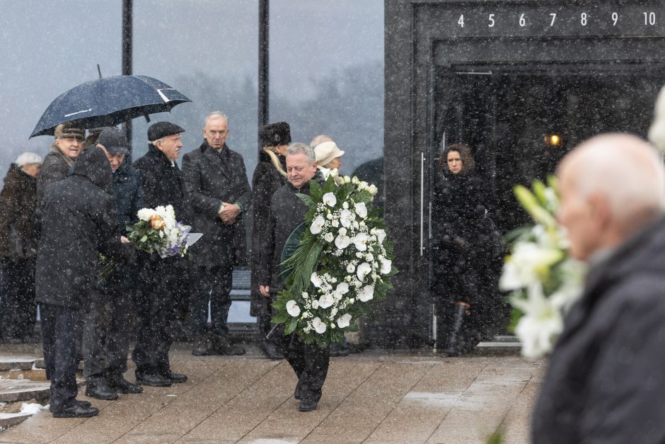 Į paskutinę kelionę išlydėtas buvęs Lietuvos premjeras A. Šleževičius