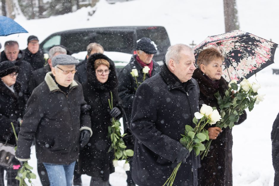 Į paskutinę kelionę išlydėtas buvęs Lietuvos premjeras A. Šleževičius