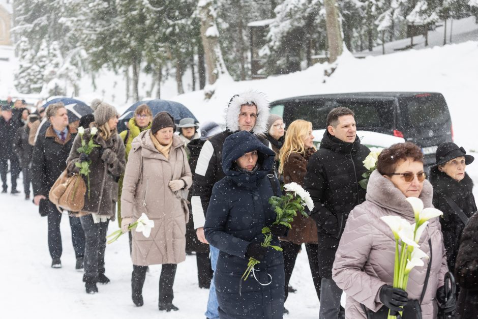 Į paskutinę kelionę išlydėtas buvęs Lietuvos premjeras A. Šleževičius