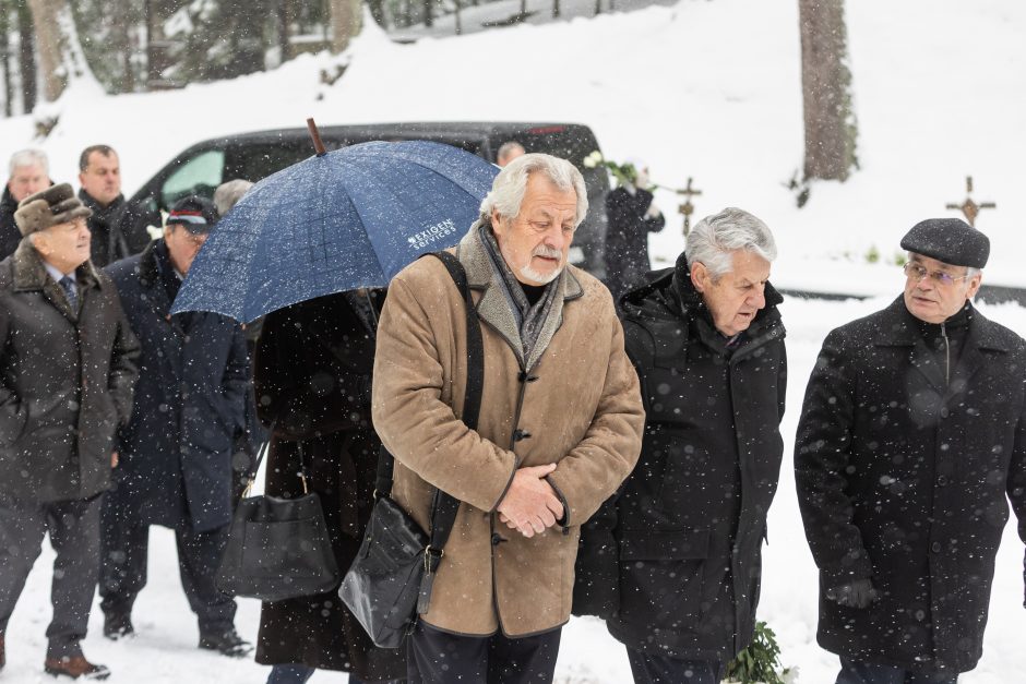 Į paskutinę kelionę išlydėtas buvęs Lietuvos premjeras A. Šleževičius