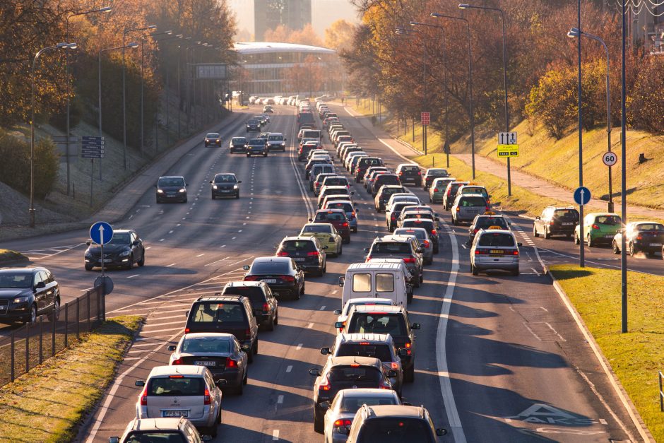 Prireiks kantrybės: sostinės Ukmergės gatvės atkarpoje metus bus ribojamas greitis