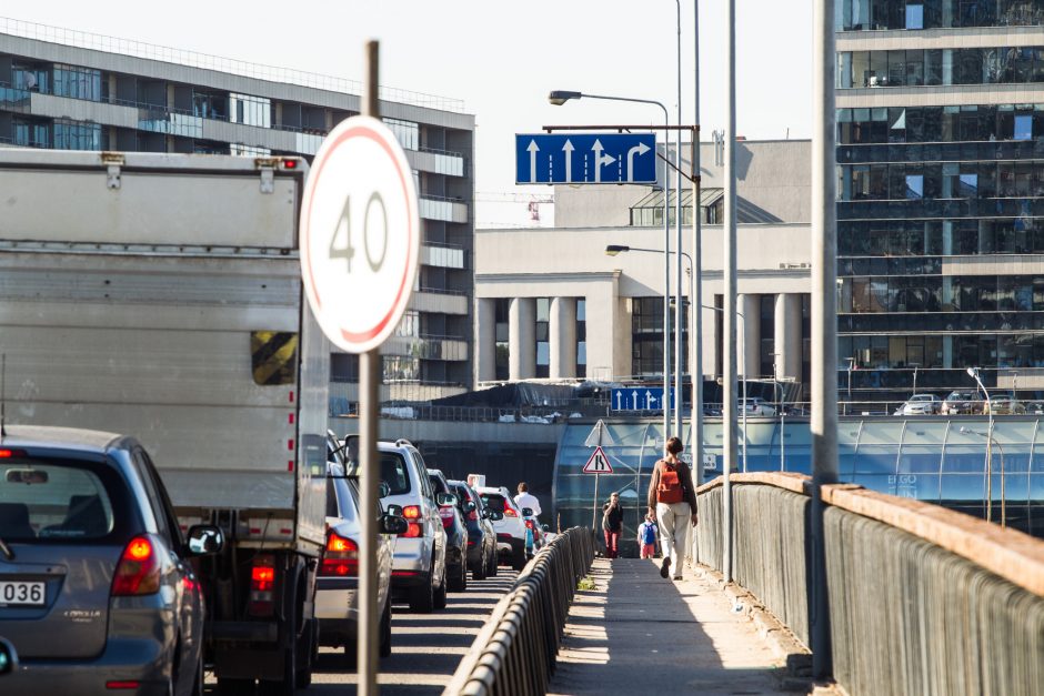 Atliko tyrimą: azoto dioksido tarša sostinėje kelia nerimą