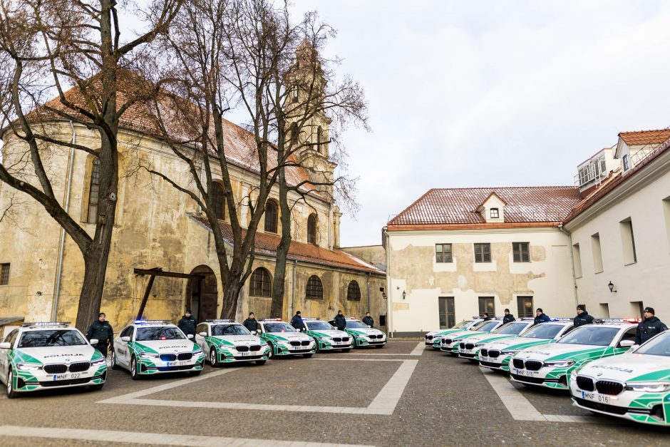 Policija ruošiasi NATO viršūnių susitikimui: pirko 12 naujų automobilių