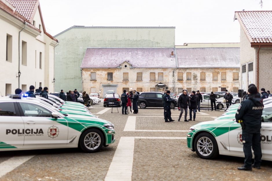 Policija ruošiasi NATO viršūnių susitikimui: pirko 12 naujų automobilių