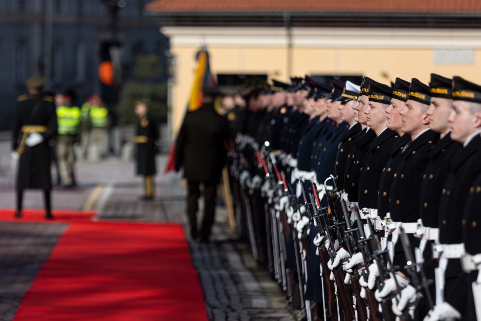 Vokietijos gynybos ministras: brigados dislokavimo galimybės priklauso nuo NATO sprendimų