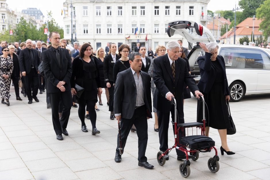 G. Nausėda: A. Adamkienė Lietuvai dovanojo eleganciją, pagarbą, labdarystės tradicijas