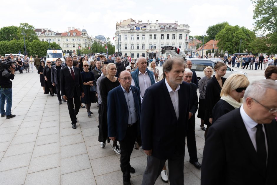 G. Nausėda: A. Adamkienė Lietuvai dovanojo eleganciją, pagarbą, labdarystės tradicijas