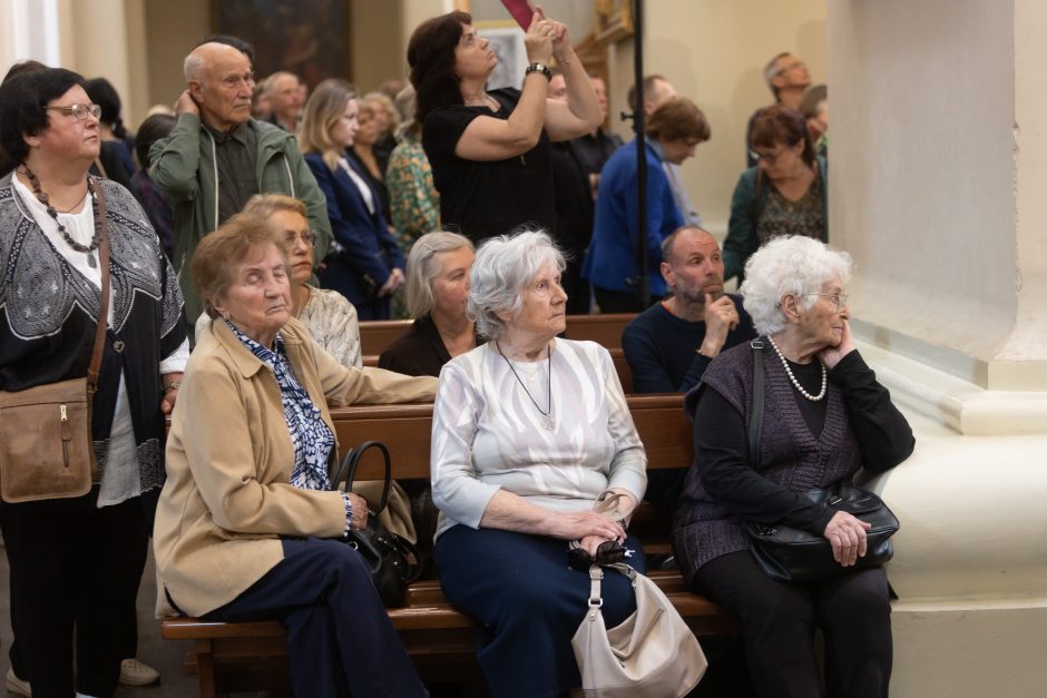 G. Nausėda: A. Adamkienė Lietuvai dovanojo eleganciją, pagarbą, labdarystės tradicijas