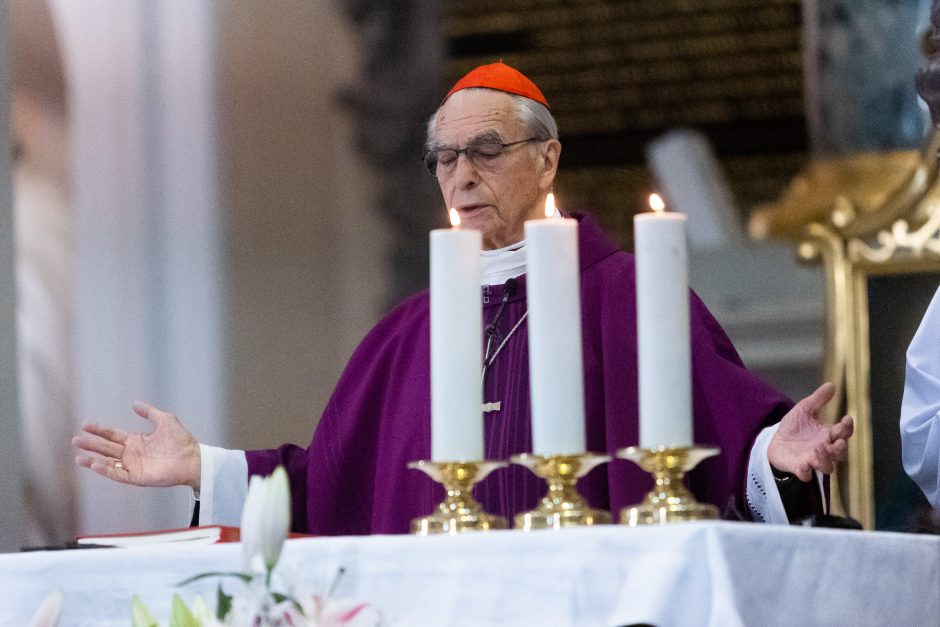 G. Nausėda: A. Adamkienė Lietuvai dovanojo eleganciją, pagarbą, labdarystės tradicijas