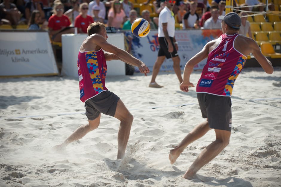 Paplūdimio tinklinio čempionate – dramatiškos finalų kovos