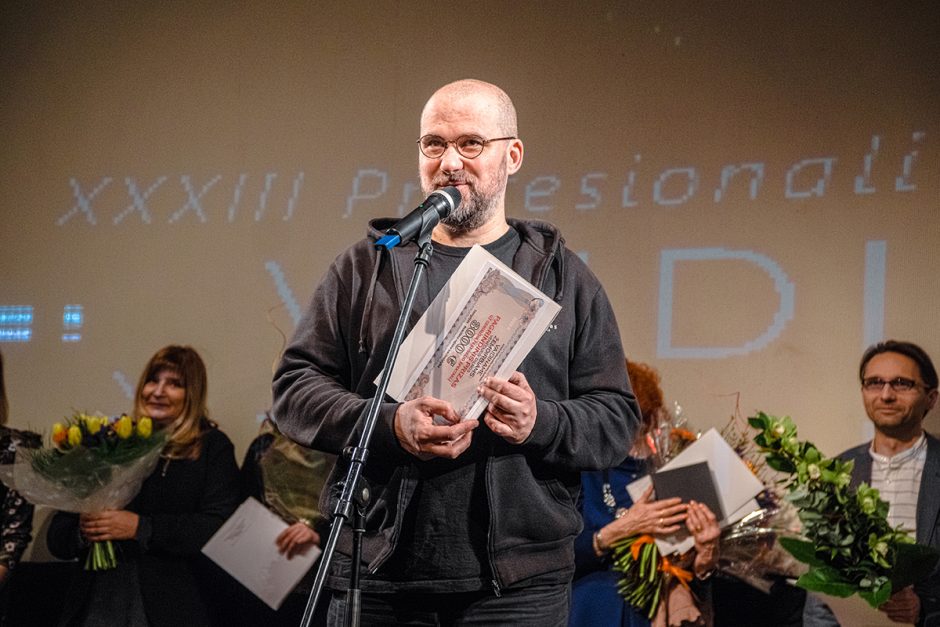 Keistuolių teatras iš Rokiškio parsivežė du apdovanojimus