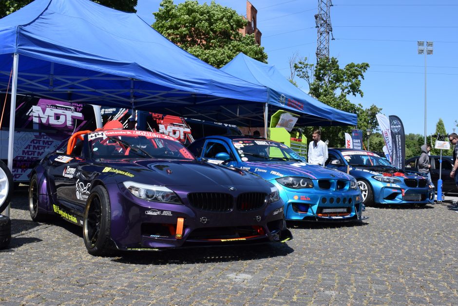 Išskirtinių automobilių paroda „Memel Motor Fest“ sutraukė minią klaipėdiečių