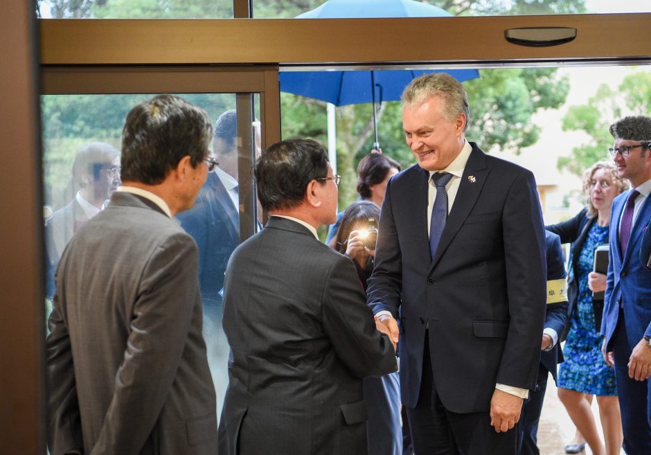 G. Nausėdai suteiktas Japonijos universiteto garbės daktaro vardas